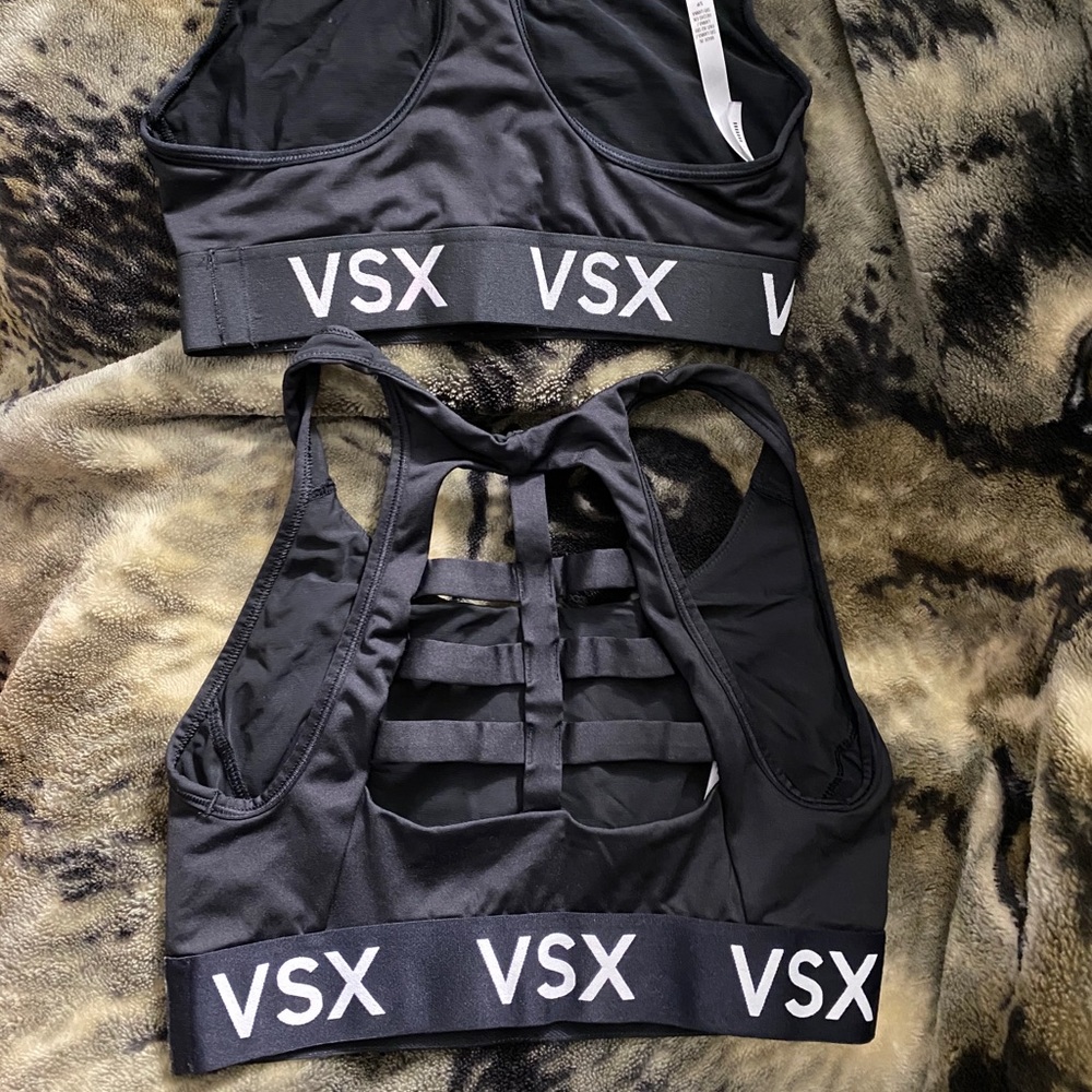2 workout bras!!